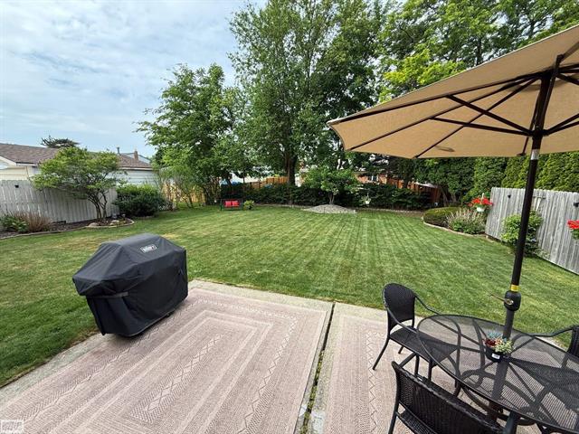 Builiding view thirty four for 50467 Peggy, New Baltimore, MI. 48047