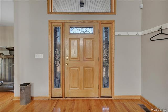 Builiding view five for 51553 Baker, New Baltimore, MI. 48047