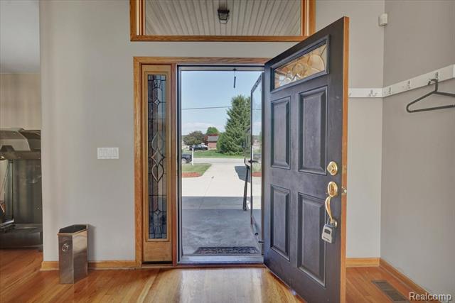 Builiding view four for 51553 Baker, New Baltimore, MI. 48047