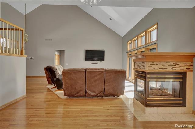 Builiding view seven for 51553 Baker, New Baltimore, MI. 48047