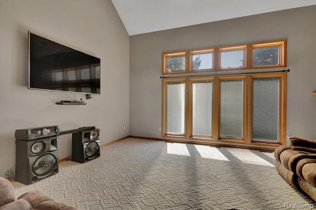 Builiding view six for 51553 Baker, New Baltimore, MI. 48047