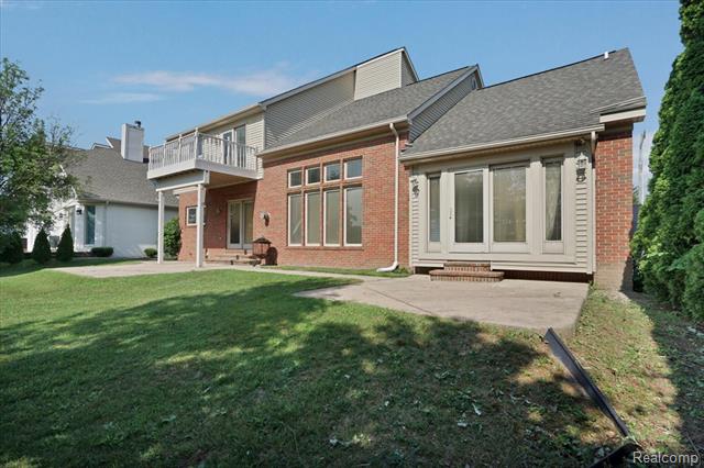 Builiding view thirty four for 51553 Baker, New Baltimore, MI. 48047