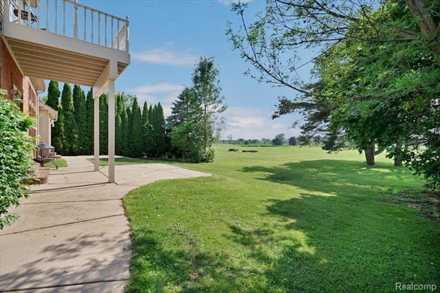 Builiding view thirty six for 51553 Baker, New Baltimore, MI. 48047