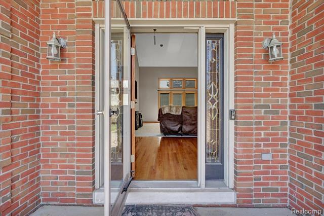 Builiding view three for 51553 Baker, New Baltimore, MI. 48047