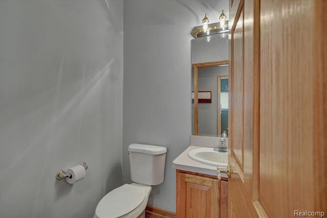 Builiding view twenty eight for 51553 Baker, New Baltimore, MI. 48047