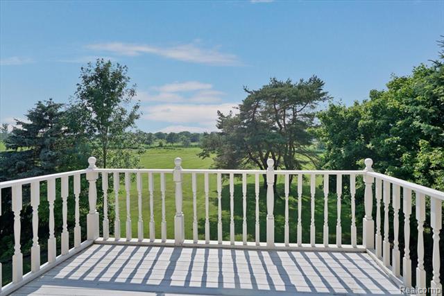 Builiding view twenty one for 51553 Baker, New Baltimore, MI. 48047