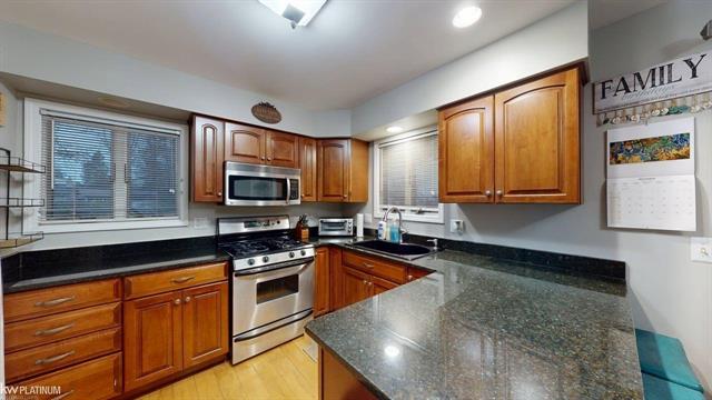 Builiding view eleven for 51901 Dw Seaton, New Baltimore, MI. 48047