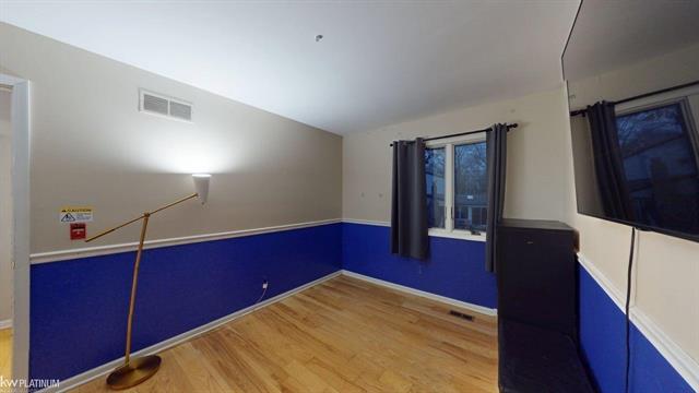 Builiding view twenty for 51901 Dw Seaton, New Baltimore, MI. 48047