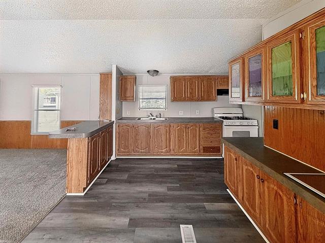 Builiding view five for 29767 Jamestown, New Baltimore, MI. 48051