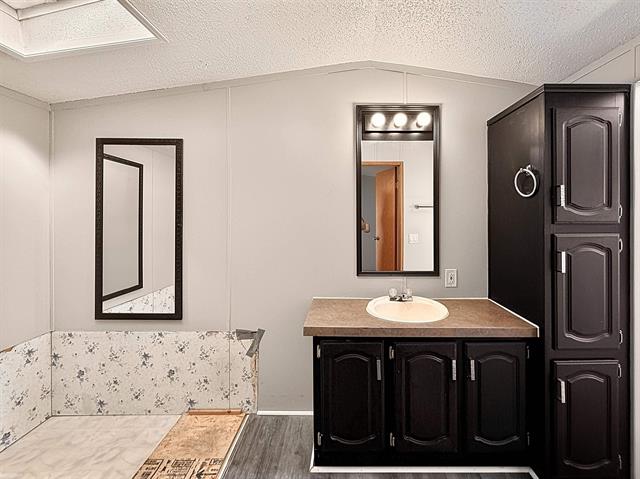 Builiding view nine for 29767 Jamestown, New Baltimore, MI. 48051