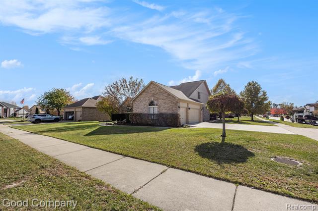 Builiding view one for 52117 Pebble Creek D, New Baltimore, MI. 48047