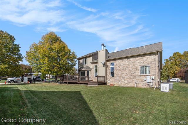 Builiding view thirty two for 52117 Pebble Creek D, New Baltimore, MI. 48047