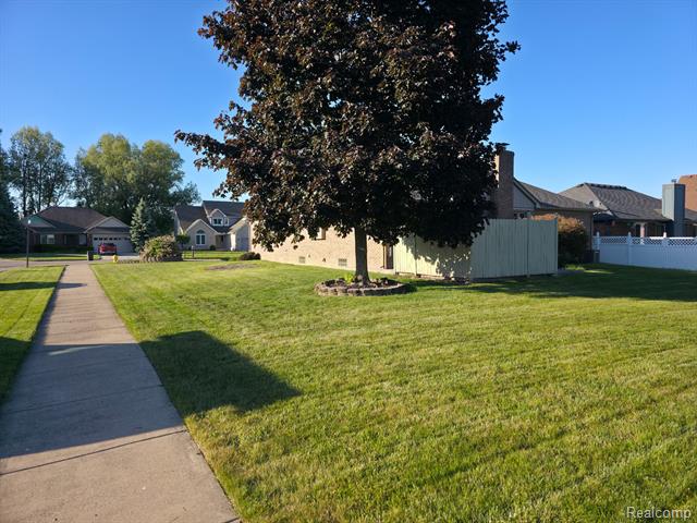 Builiding view fourteen for 30726 Thistle, New Baltimore, MI. 48051