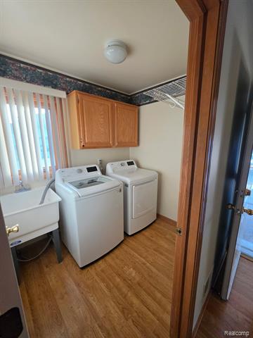 Builiding view thirteen for 30726 Thistle, New Baltimore, MI. 48051