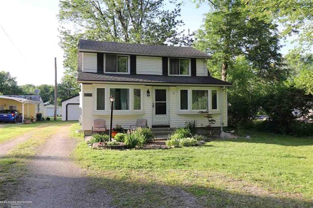 front view for 38281 Murdicks, New Baltimore, Mi. 48047