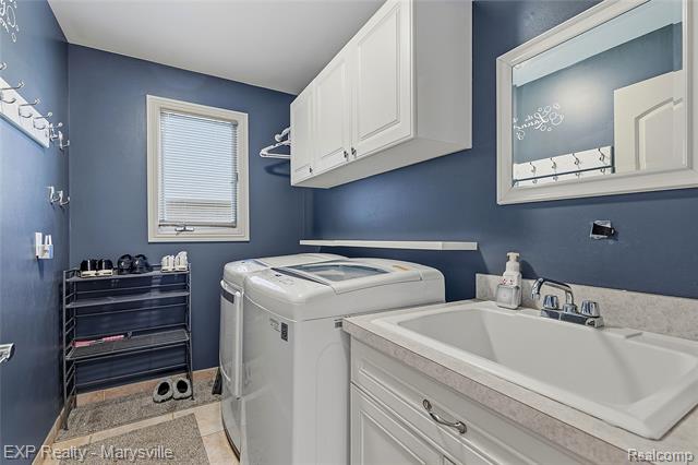 Builiding view fifteen for 53146 Michael, New Baltimore, MI. 48047