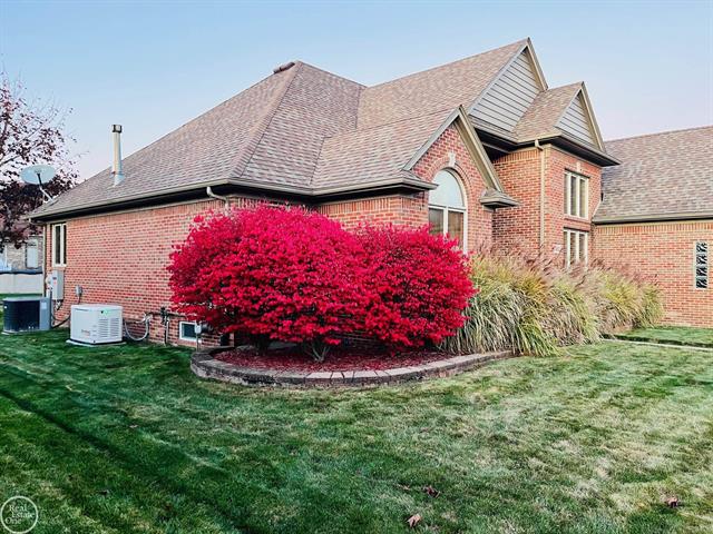 Builiding view twenty seven for 34521 Blue Spruce, New Baltimore, MI. 48047