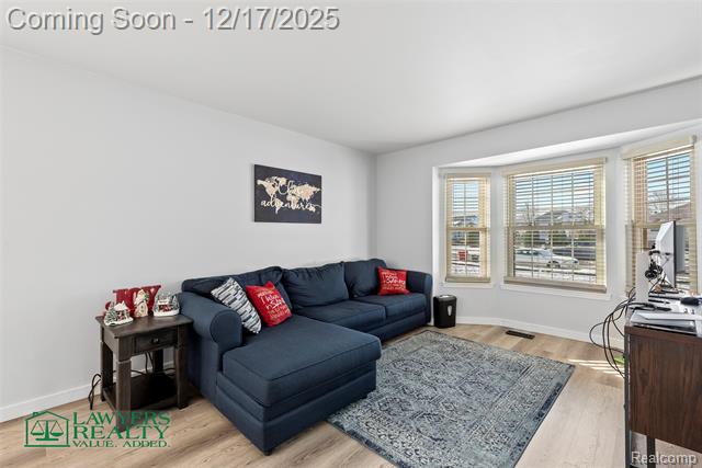 Builiding view fifteen for 53084 Black Creek, New Baltimore, MI. 48047