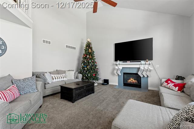 Builiding view six for 53084 Black Creek, New Baltimore, MI. 48047