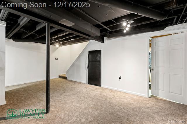 Builiding view thirty one for 53084 Black Creek, New Baltimore, MI. 48047