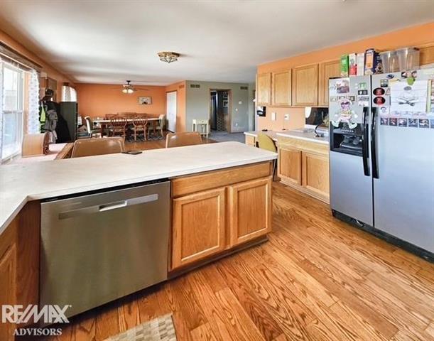 Builiding view thirteen for 54690 Beacon Cove Ci, New Baltimore, MI. 48047
