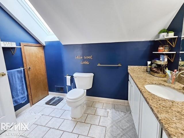 Builiding view twenty two for 54690 Beacon Cove Ci, New Baltimore, MI. 48047