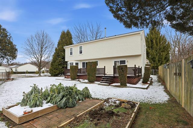 Builiding view twenty three for 54173 Avondale, New Baltimore, MI. 48047