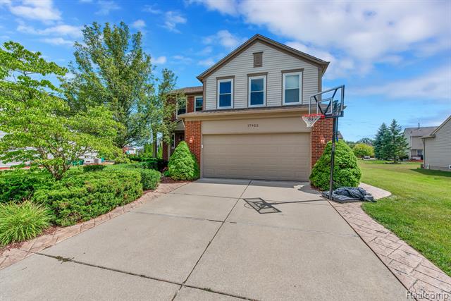 front view for 17922 Wingate Dr, Macomb, Mi. 48042