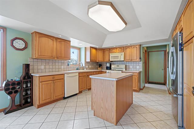 Builiding view fourteen for 37433 26 Mile, New Haven, MI. 48048