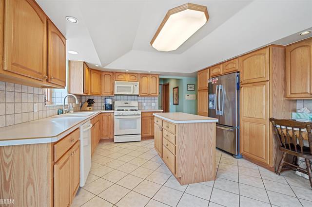 Builiding view thirteen for 37433 26 Mile, New Haven, MI. 48048