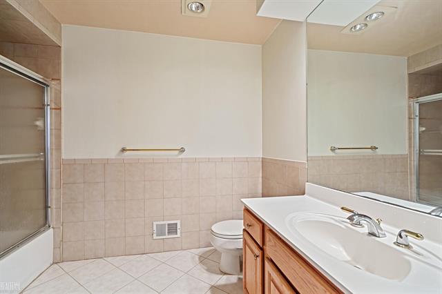 Builiding view twenty nine for 37433 26 Mile, New Haven, MI. 48048