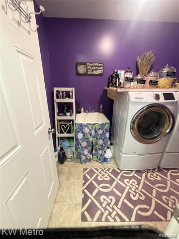 Builiding view thirty for 30641 Melisa, New Baltimore, MI. 48051