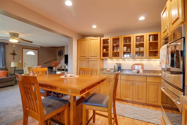 Builiding view four for 25520 Hagen, New Baltimore, MI. 48051