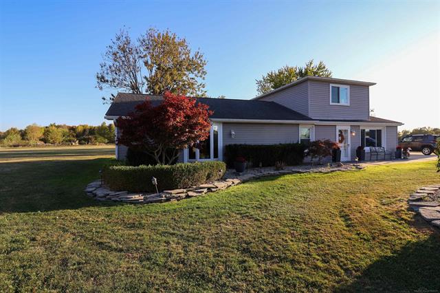 Builiding view one for 25520 Hagen, New Baltimore, MI. 48051