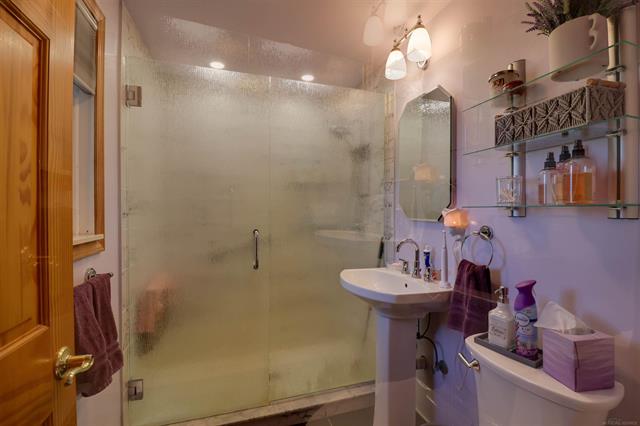 Builiding view thirteen for 25520 Hagen, New Baltimore, MI. 48051