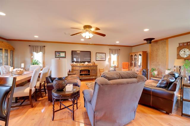 Builiding view twenty three for 25520 Hagen, New Baltimore, MI. 48051