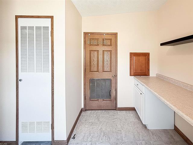Builiding view twenty eight for 37037 Millstone, New Haven, MI. 48048