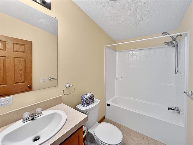Builiding view twenty two for 37037 Millstone, New Haven, MI. 48048
