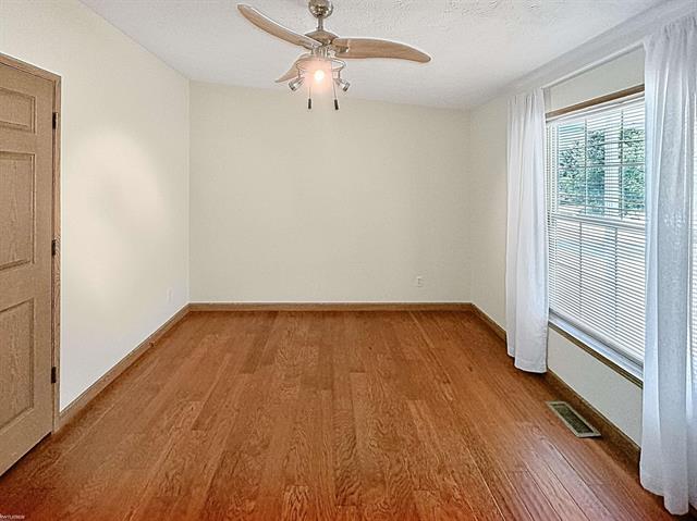 Builiding view twenty for 37037 Millstone, New Haven, MI. 48048