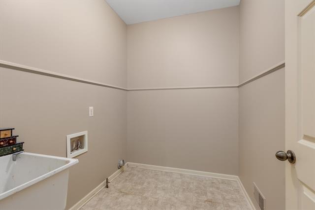 Builiding view eighteen for 58916 Virginia, New Haven, MI. 48048