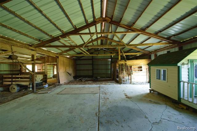 Builiding view forty one for 29940 29 Mile, New Haven, MI. 48048