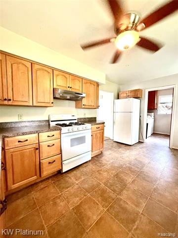 Builiding view six for 69258 Forest, Richmond, MI. 48062