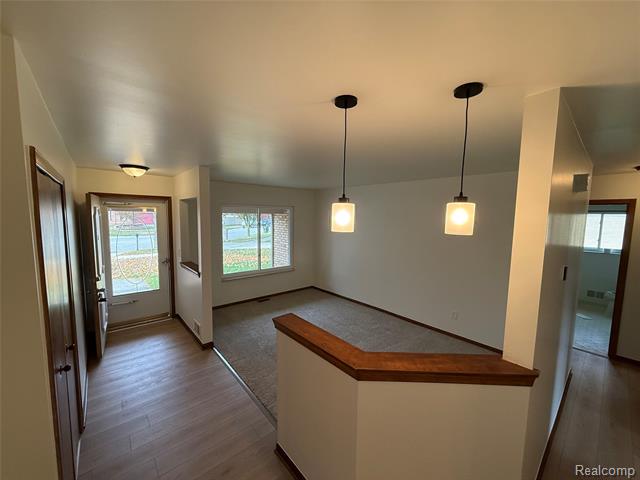 Builiding view seven for 37076 Evergreen, Sterling Heights, MI. 48310