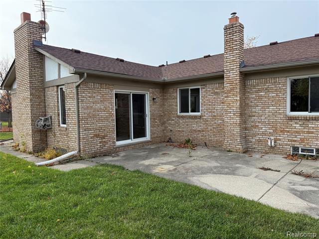 Builiding view six for 37076 Evergreen, Sterling Heights, MI. 48310