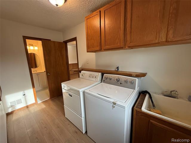 Builiding view thirteen for 37076 Evergreen, Sterling Heights, MI. 48310