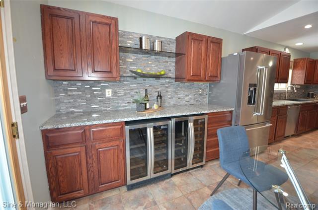 Builiding view eighteen for 76566 Burman, Richmond, MI. 48062