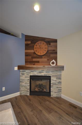 Builiding view fifteen for 76566 Burman, Richmond, MI. 48062