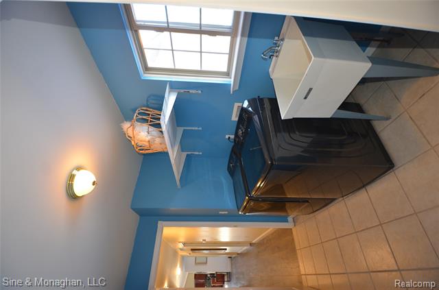 Builiding view fifty nine for 76566 Burman, Richmond, MI. 48062