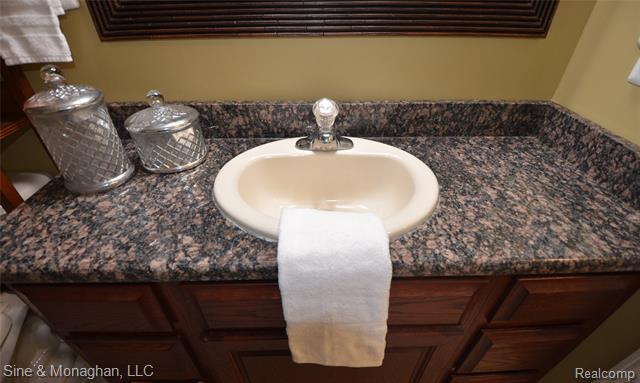 Builiding view fifty three for 76566 Burman, Richmond, MI. 48062