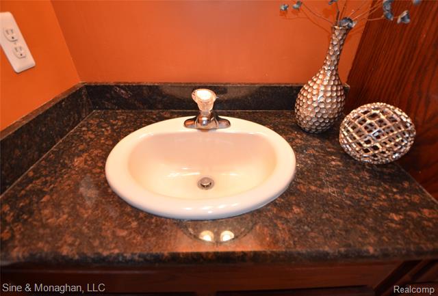 Builiding view forty four for 76566 Burman, Richmond, MI. 48062